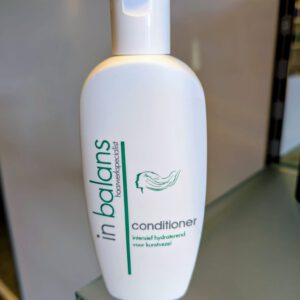 Haarwerkspecialist In Balans Conditioner voor kunsthaar