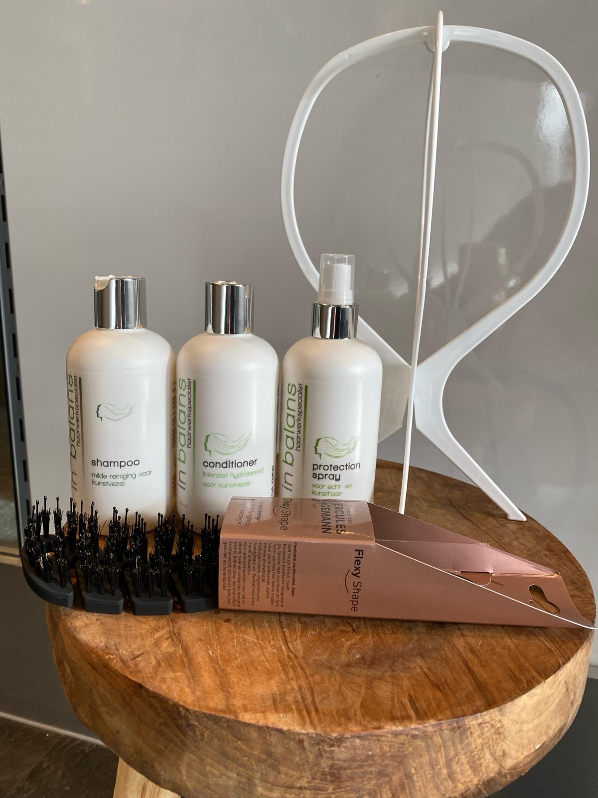 Onderhoudspakket voor kunsthaar – compleet verzorgingspakket met shampoo, conditioner, spray, borstel en standaard